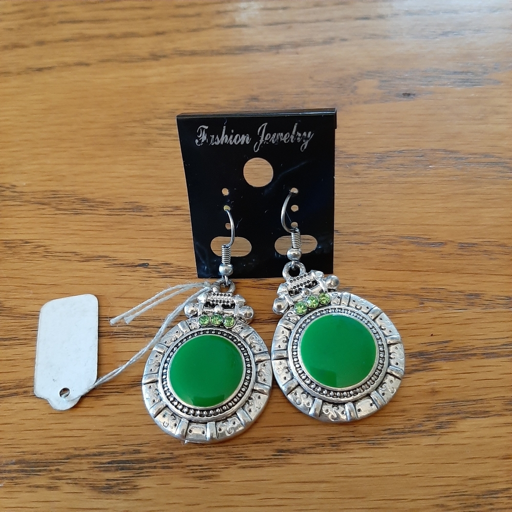 Ladies jewelry